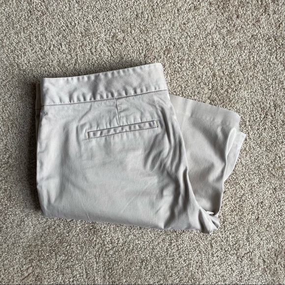 Liz Claiborne Jackie Shorts - Picture 3 of 6